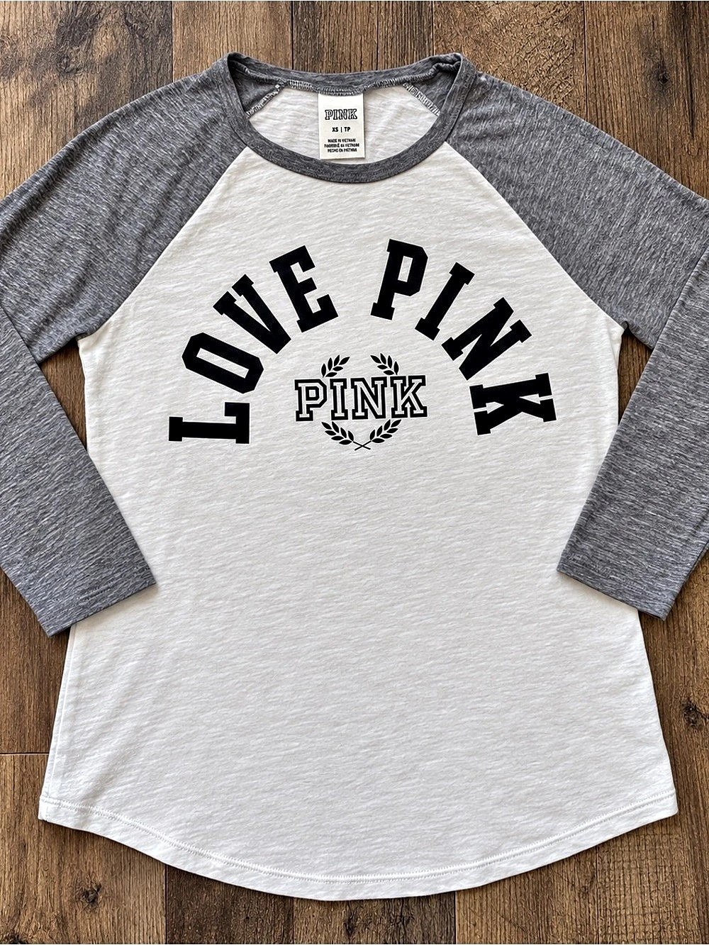 Victoria's Secret Love Pink Long Sleeve Raglan Extra Small